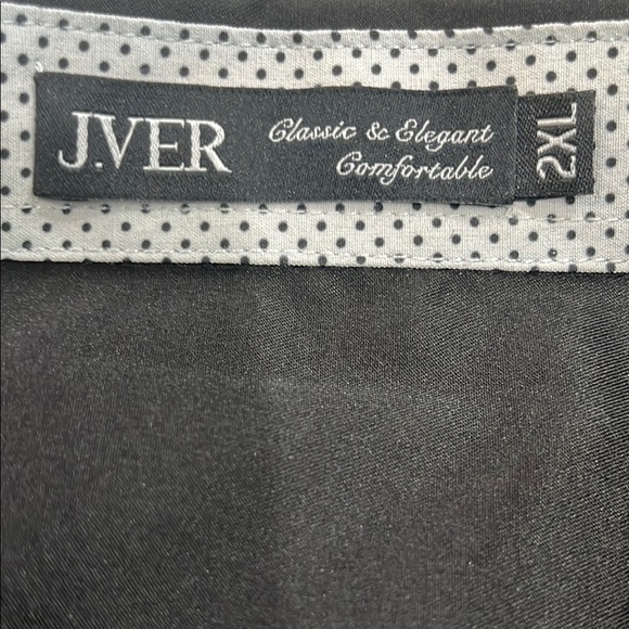 Lot of 2 Casual Button Down Performance Material Shirts Black and Blue, NWOT - Picture 2 of 8